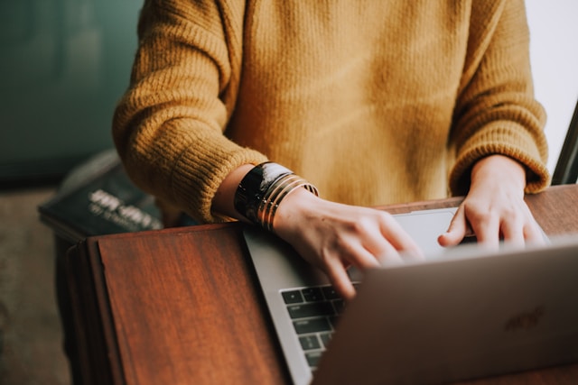 A person booking an online or in-person therapy session in Lahore